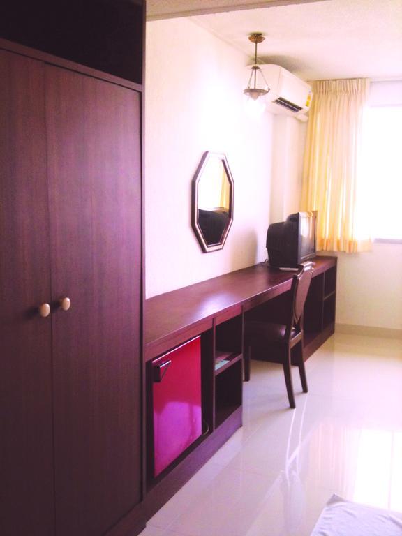 Lopburi Inn Hotel Pokój zdjęcie