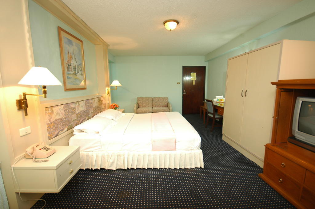 Lopburi Inn Hotel Pokój zdjęcie